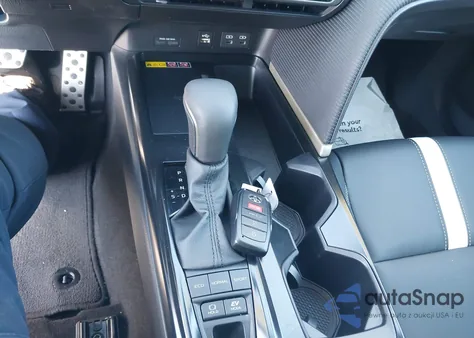 2025 Toyota Camry Se z USA, uszkodzony, nr VIN 4T1DAACK9SU181205